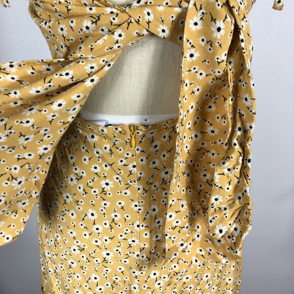 SKYLAR + MADISON Dress Yellow Floral Pattern Midi Dress Tie Back Ruffles Boho M - Picture 5 of 6